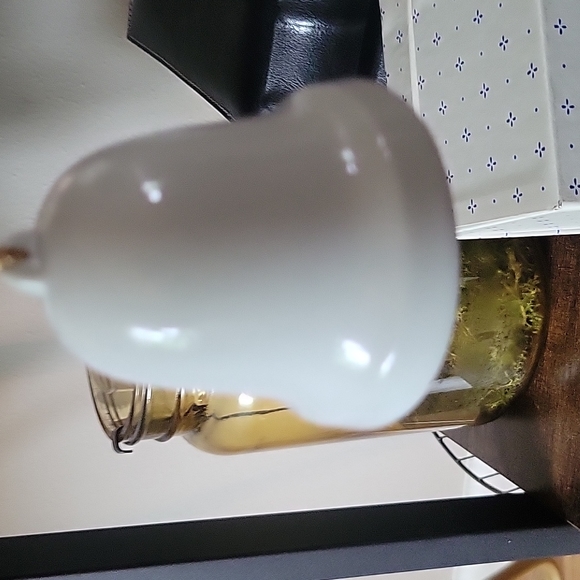 Precious Moments Vintage 1985 Joy to The World Bell Ornament - Picture 3 of 4